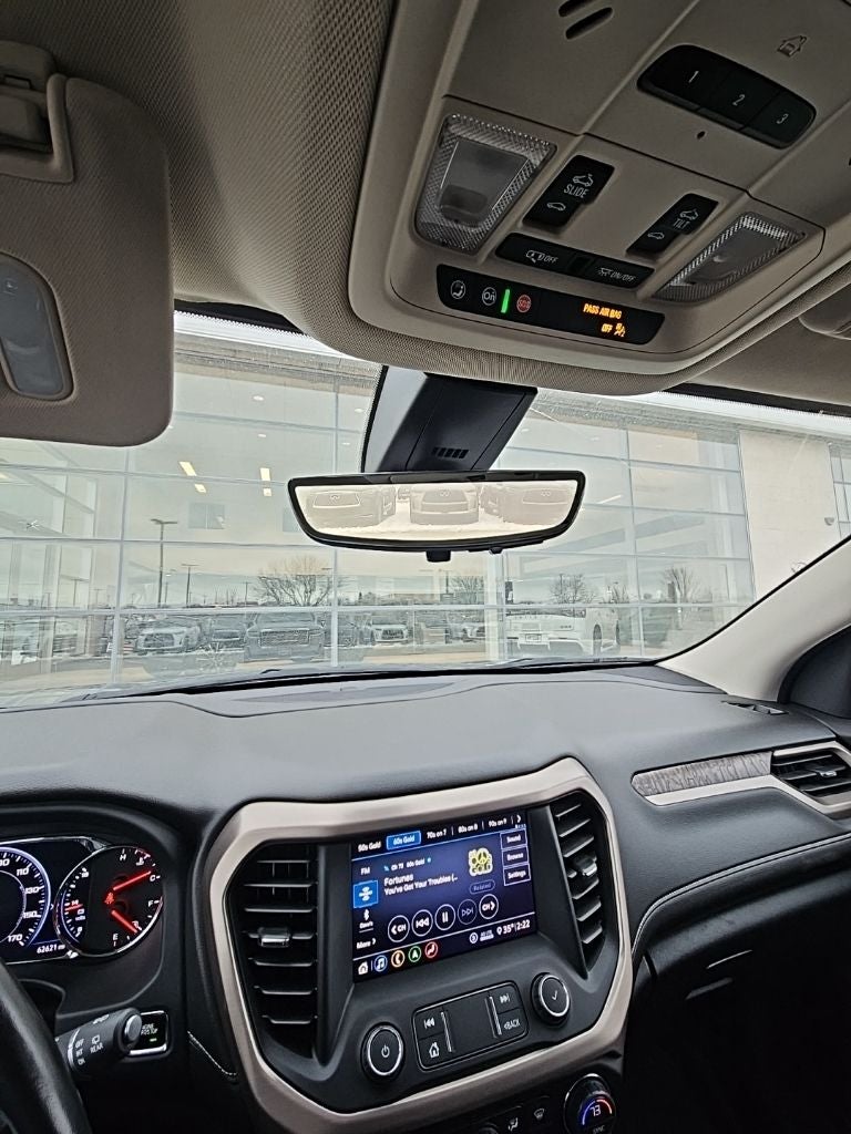 2020 GMC Acadia Denali
