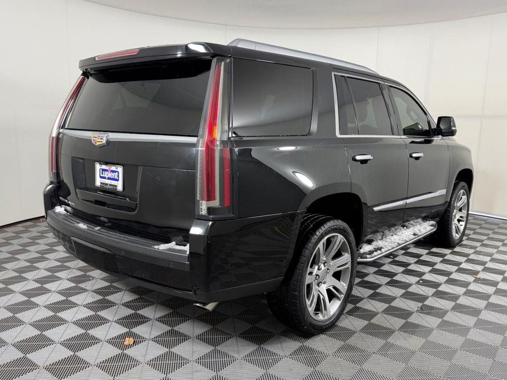 2018 Cadillac Escalade Luxury