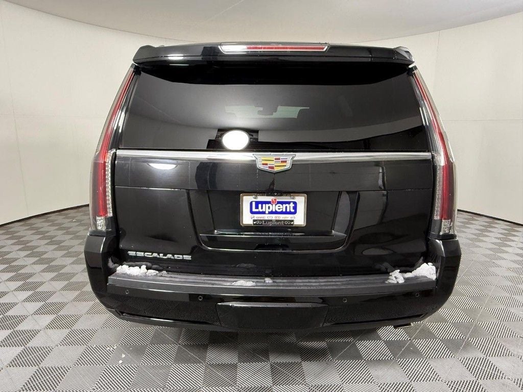 2018 Cadillac Escalade Luxury