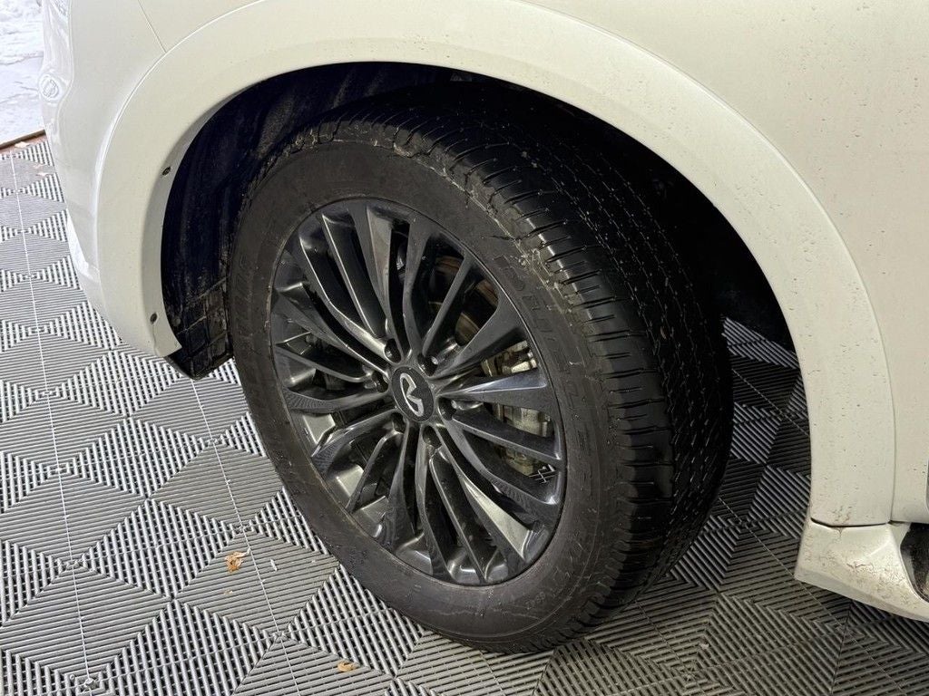 2023 INFINITI QX80 Premium Select