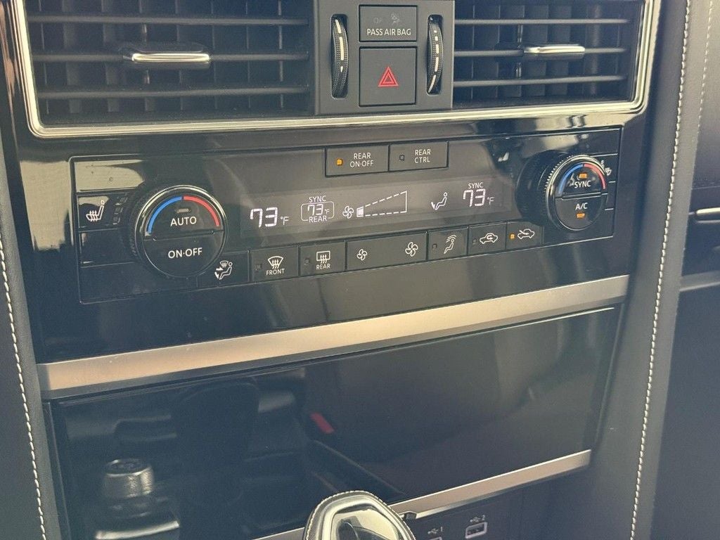 2023 INFINITI QX80 Premium Select