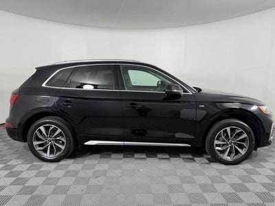 2023 Audi Q5 45 S line Premium quattro