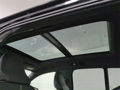 2023 Volvo XC40 B5 Plus Dark Theme