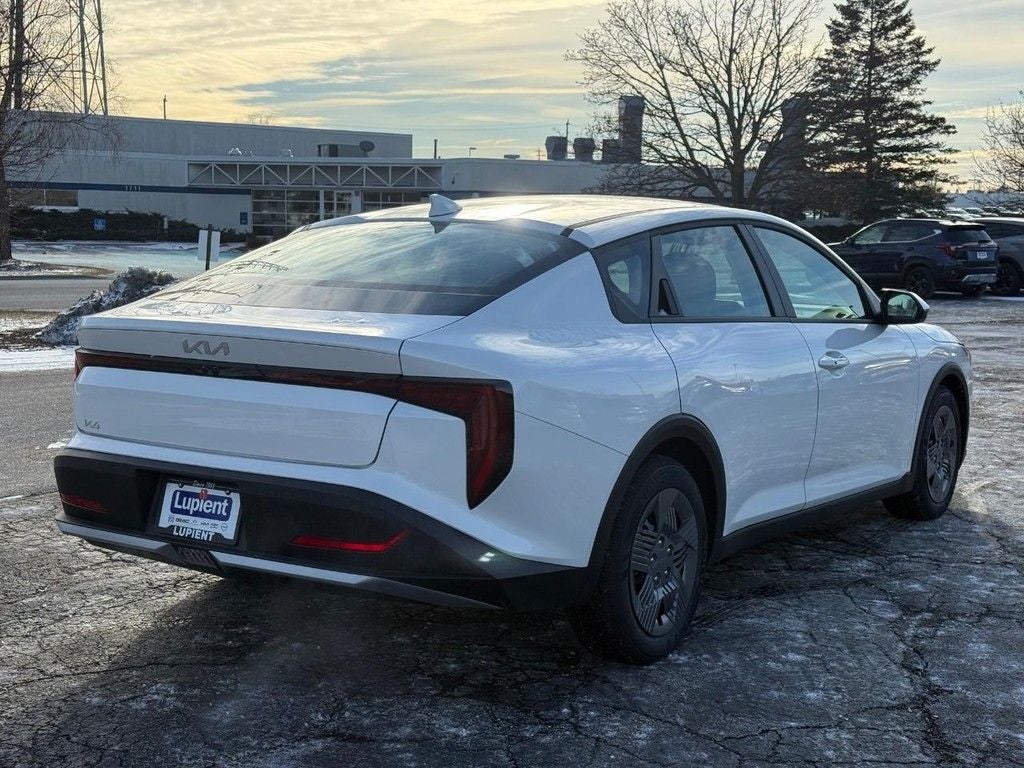 2026 Kia K4 LXS