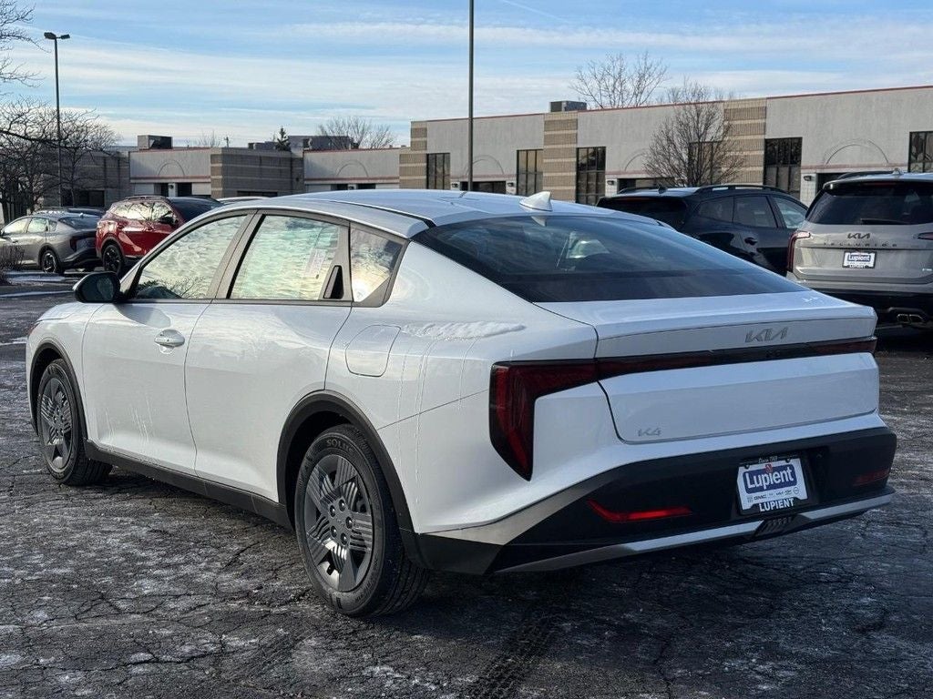2026 Kia K4 LXS