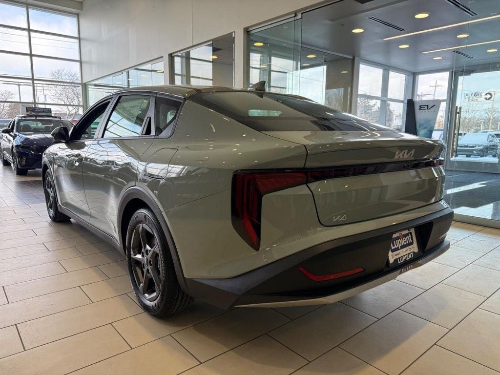 2026 Kia K4 LXS
