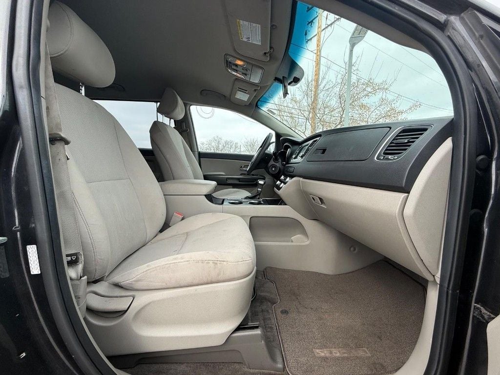 2021 Kia Sedona LX
