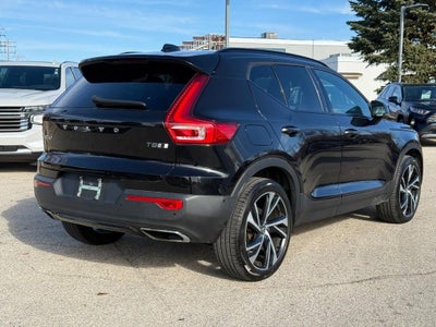 2020 Volvo XC40 R-Design