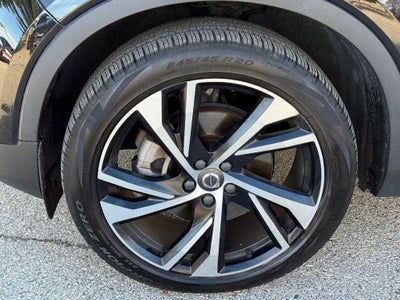 2020 Volvo XC40 R-Design