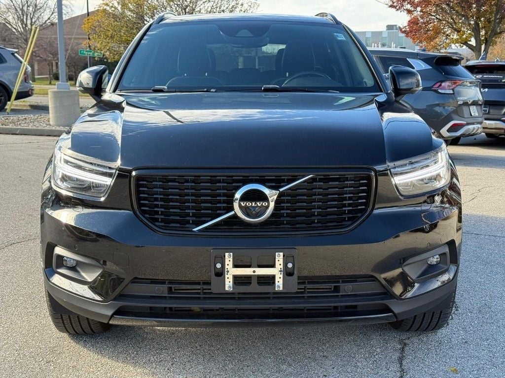 2020 Volvo XC40 R-Design